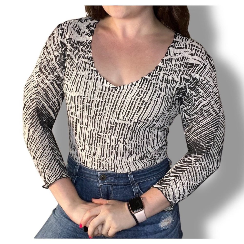Kisca by Komarov Vintage Bubble Top